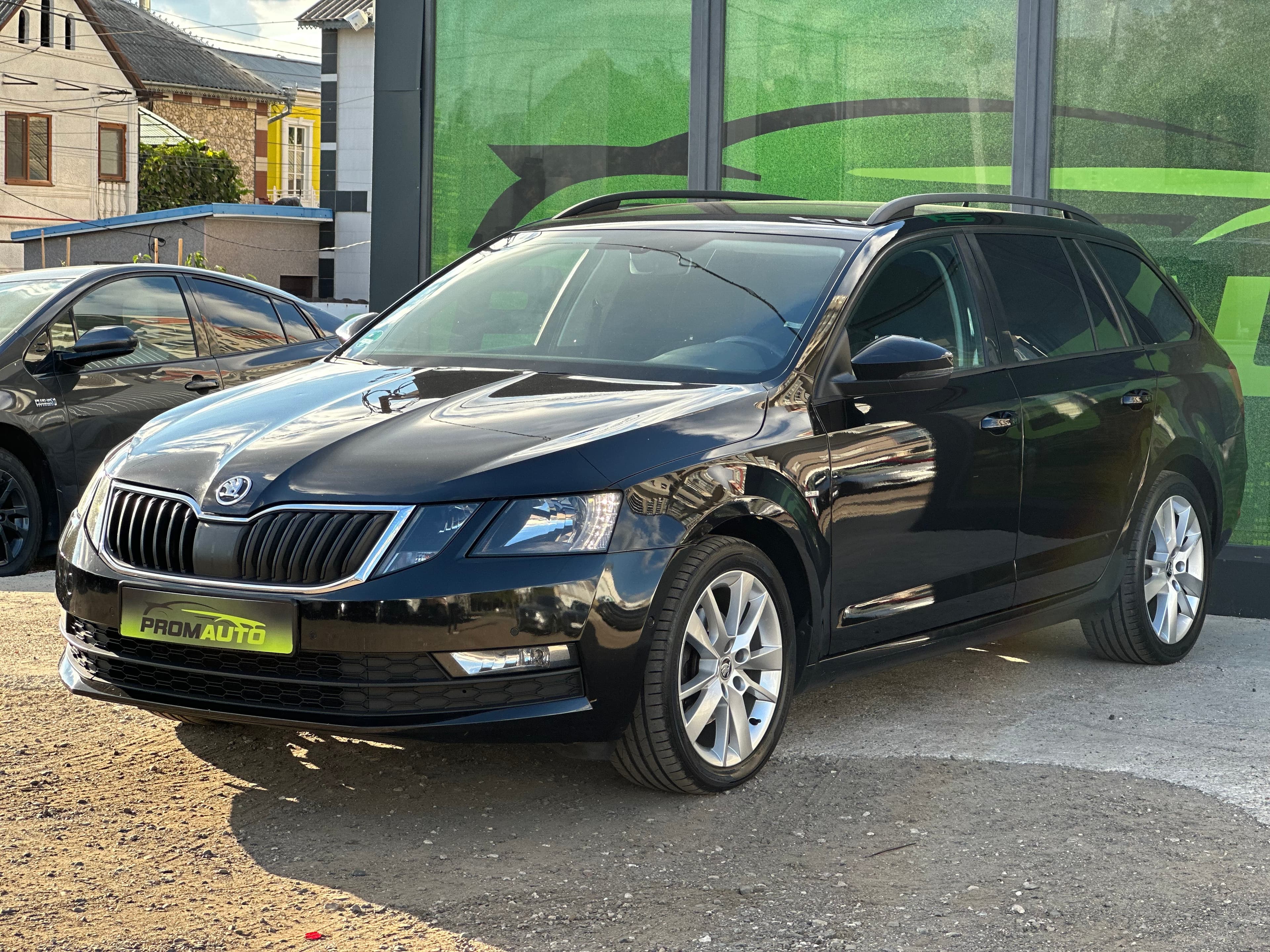 Skoda Octavia — fotografie 1