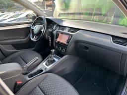 Skoda Octavia — miniatura 10