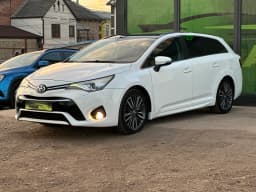 Toyota Avensis — miniatura 1