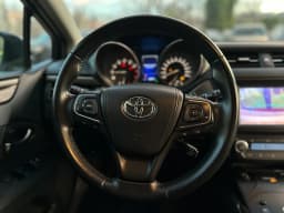 Toyota Avensis — miniatura 11