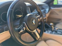 BMW 5 Series — miniatura 8