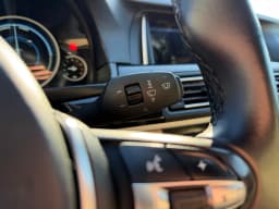 BMW 5 Series — miniatura 10