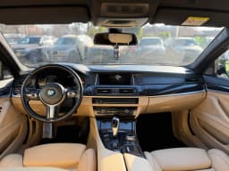 BMW 5 Series — miniatura 11