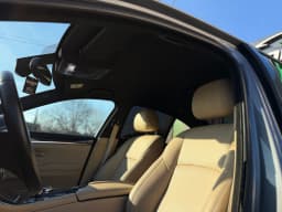 BMW 5 Series — miniatura 13