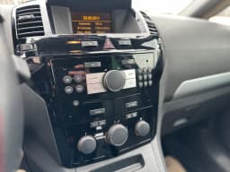 Opel Zafira — miniatura 9