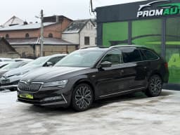 Skoda Superb — miniatura 1