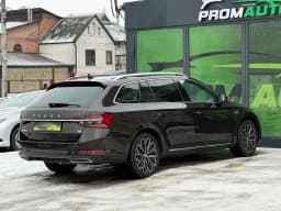 Skoda Superb — miniatura 4