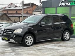 Mercedes-Benz M-Class — miniatura 1
