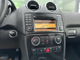 Mercedes-Benz M-Class — miniatura 15