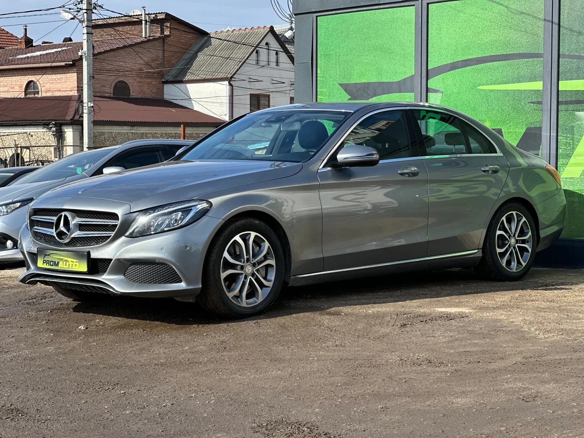 Mercedes-Benz C-Class — fotografie 1