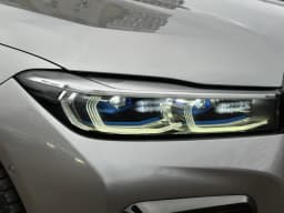 BMW 7 Series — miniatura 7