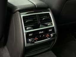 BMW 7 Series — miniatura 13