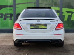 Mercedes-Benz E-Class — miniatura 5