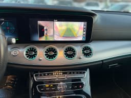 Mercedes-Benz E-Class — miniatura 11
