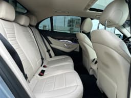 Mercedes-Benz E-Class — miniatura 8