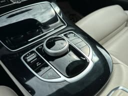 Mercedes-Benz E-Class — miniatura 15