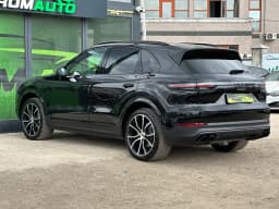 Porsche Cayenne — miniatura 6