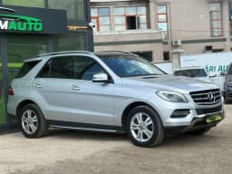 Mercedes-Benz M-Class — miniatura 3