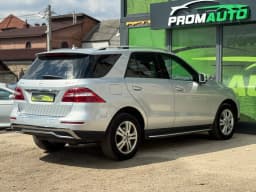 Mercedes-Benz M-Class — miniatura 4