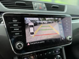 Skoda Superb — miniatura 12