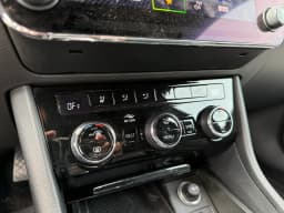 Skoda Superb — miniatura 13