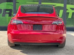 Tesla Model 3 — miniatura 5