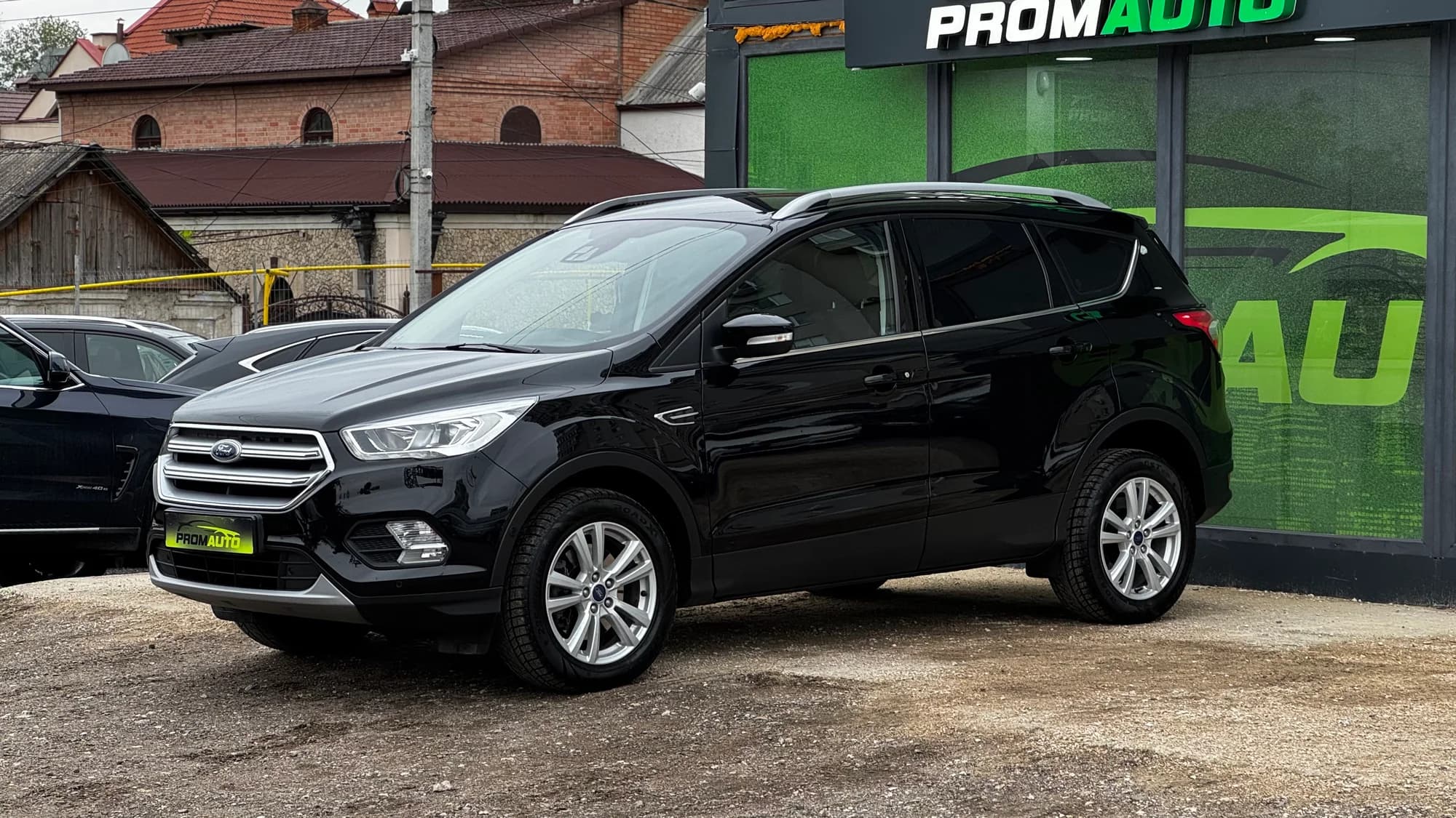 Ford Kuga — fotografie 1