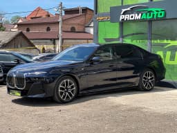 BMW 7 Series — miniatura 1