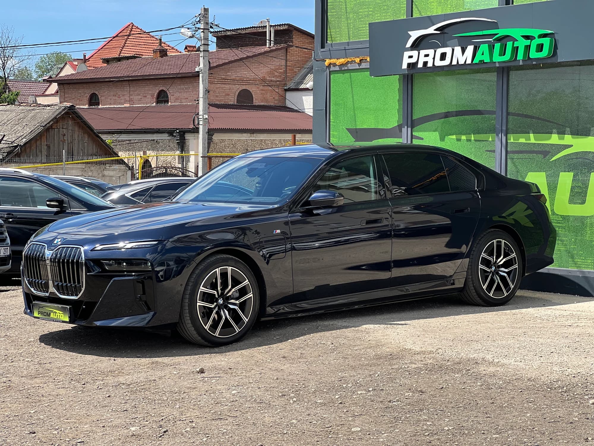 BMW 7 Series — fotografie 1