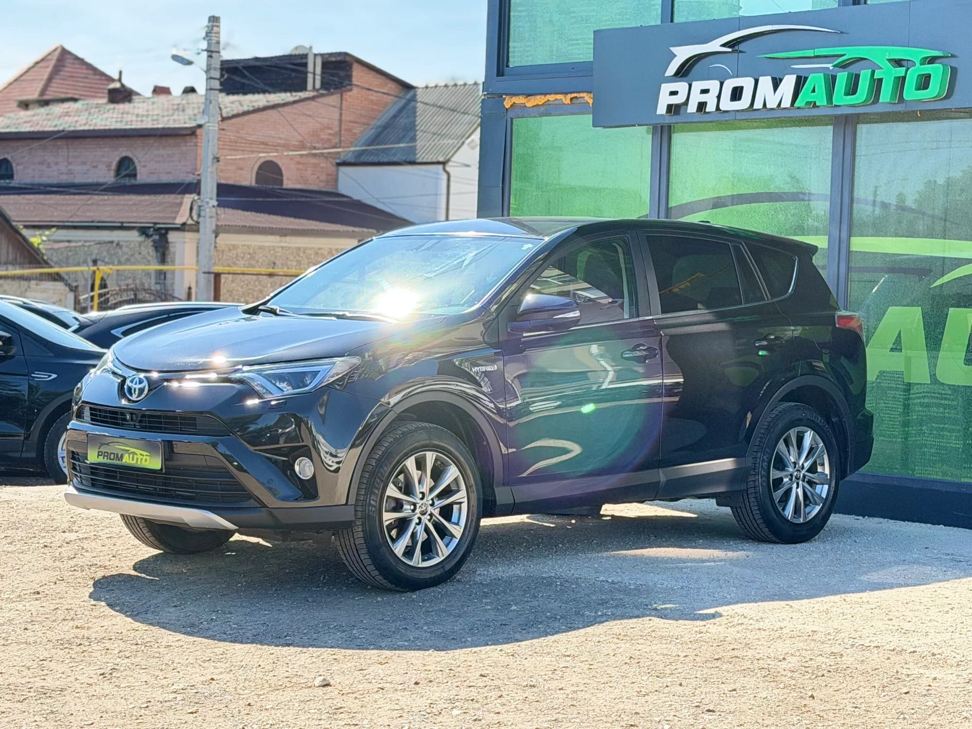 Toyota RAV4 — fotografie 1