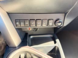 Toyota RAV4 — miniatura 11