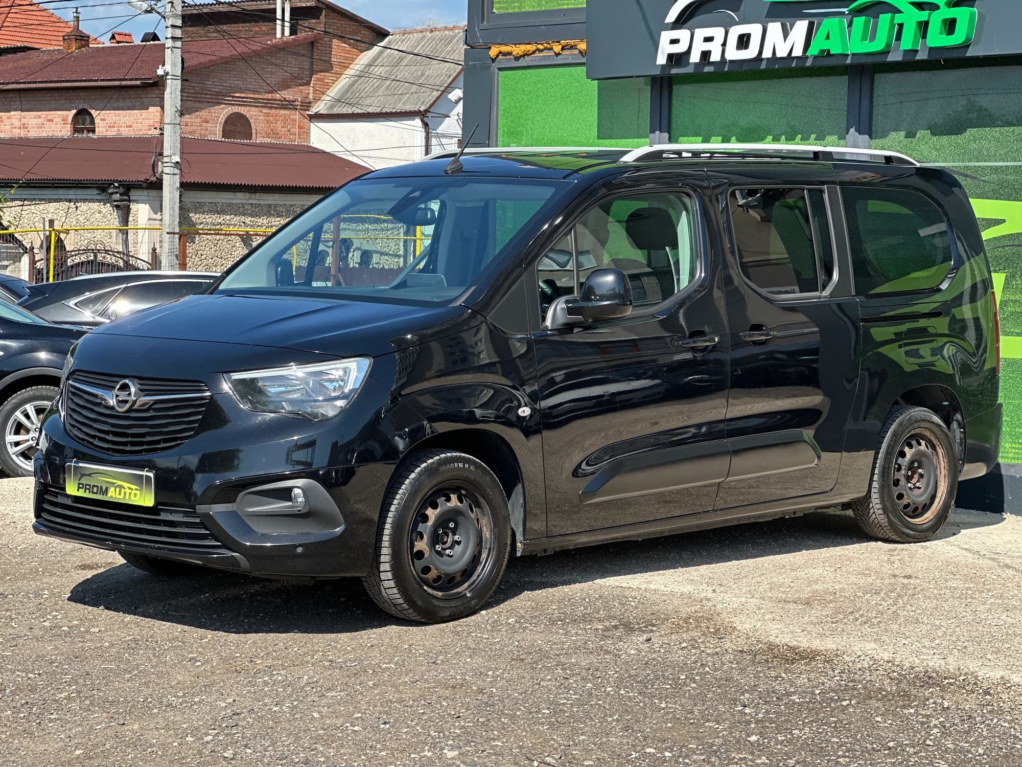 Opel Combo — fotografie 1