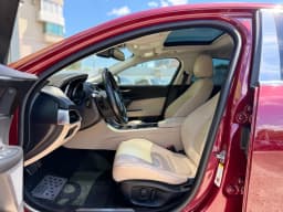 Jaguar XE — miniatura 7