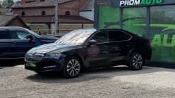 Skoda Superb — miniatura 1