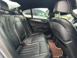 BMW 5 Series — miniatura 7