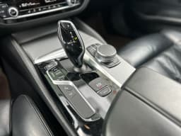 BMW 5 Series — miniatura 15