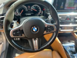 BMW 5 Series — miniatura 9