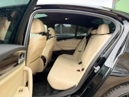 BMW 5 Series — miniatura 8