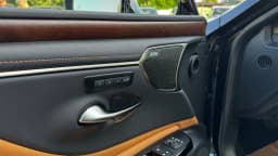 Lexus ES — miniatura 15
