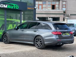 Mercedes-Benz E-Class — miniatura 6