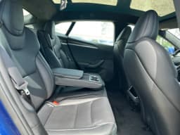 Tesla Model S — miniatura 8