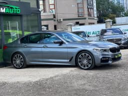 BMW 5 Series — miniatura 3