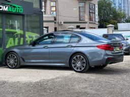 BMW 5 Series — miniatura 6