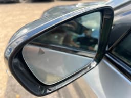 BMW 5 Series — miniatura 14