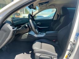 BMW 3 Series — miniatura 7