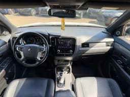 Mitsubishi Outlander — miniatura 7