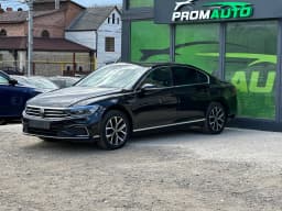 Volkswagen Passat — miniatura 1