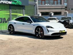 Porsche Taycan — miniatura 3