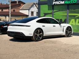 Porsche Taycan — miniatura 6