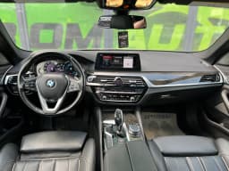 BMW 5 Series — miniatura 9